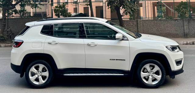 https://images10.gaadi.com/usedcar_image/4580203/original/processed_f3fa78ef817be15c200f5f2ecd2661fd.jpeg?imwidth=6401