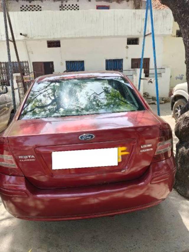 https://images10.gaadi.com/usedcar_image/4580252/original/processed_485c43b2-4333-4d5d-b052-6f1e78b4c73d.jpg?imwidth=6401