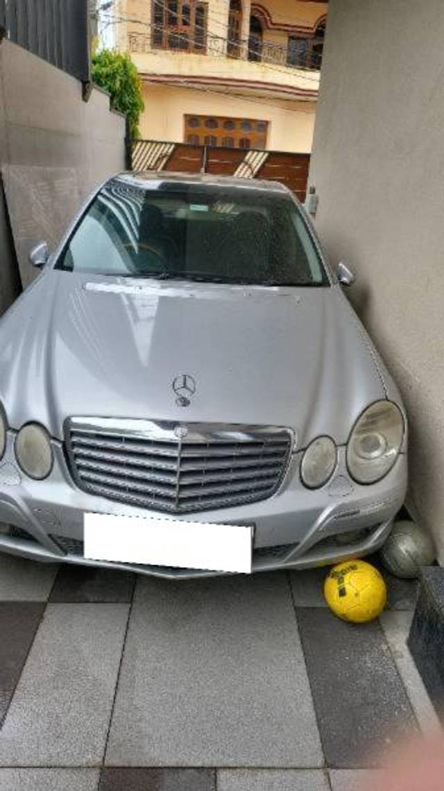 https://images10.gaadi.com/usedcar_image/4580260/original/processed_a0a25864-dd33-440d-96a0-0b580b08f4d1.jpg?imwidth=6400