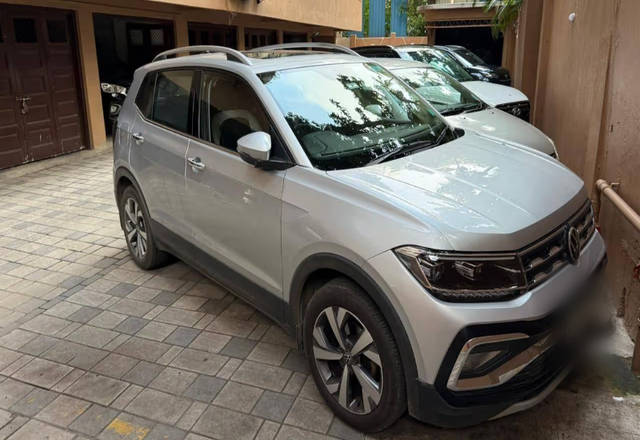https://images10.gaadi.com/usedcar_image/4580286/original/09ad37b9-680b-4b17-a8ae-3440758cf901.?imwidth=6400