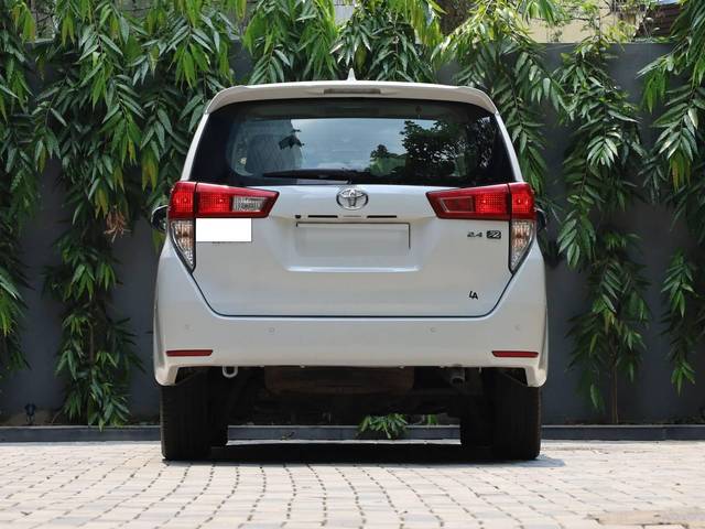 https://images10.gaadi.com/usedcar_image/4580327/original/processed_bb13715691aa8558a694e5ee329a48da.jpg?imwidth=6402