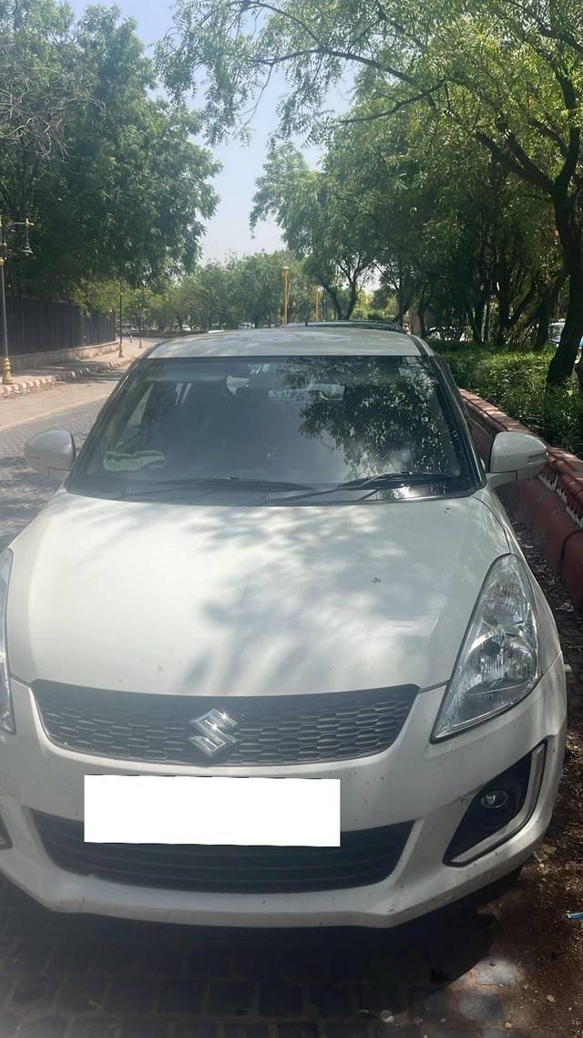 https://images10.gaadi.com/usedcar_image/4580436/original/processed_bf35de6a-7b0f-4b8a-9410-b0be82b71484.jpg?imwidth=6401