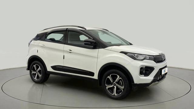 https://images10.gaadi.com/usedcar_image/4580459/original/b9c7e7d22289e6541cbef2707a6b87a1.jpg?imwidth=6400