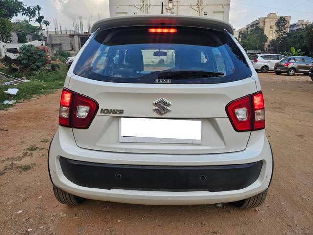 https://images10.gaadi.com/usedcar_image/4580472/original/processed_318604adc496bb6c6493b1eab7bec44c.jpg?imwidth=6402