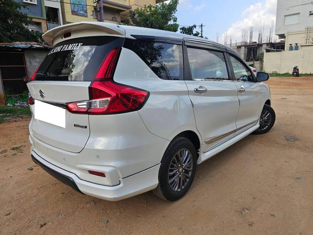 https://images10.gaadi.com/usedcar_image/4580474/original/processed_5e8aecec694c59eecca552b3c7348b00.jpg?imwidth=6402