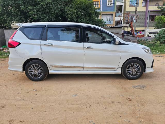 https://images10.gaadi.com/usedcar_image/4580474/original/processed_8000d9f0005036361994da28d8b4a516.jpg?imwidth=6401