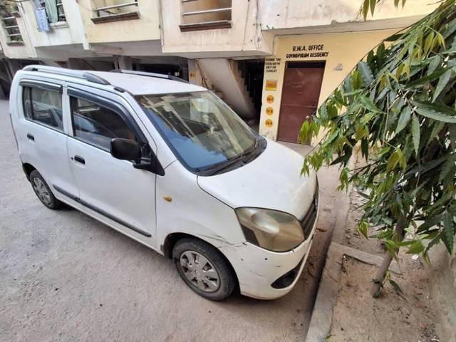 https://images10.gaadi.com/usedcar_image/4580477/original/processed_0c305c22-1d59-4419-8360-e5156637c175.jpg?imwidth=6400