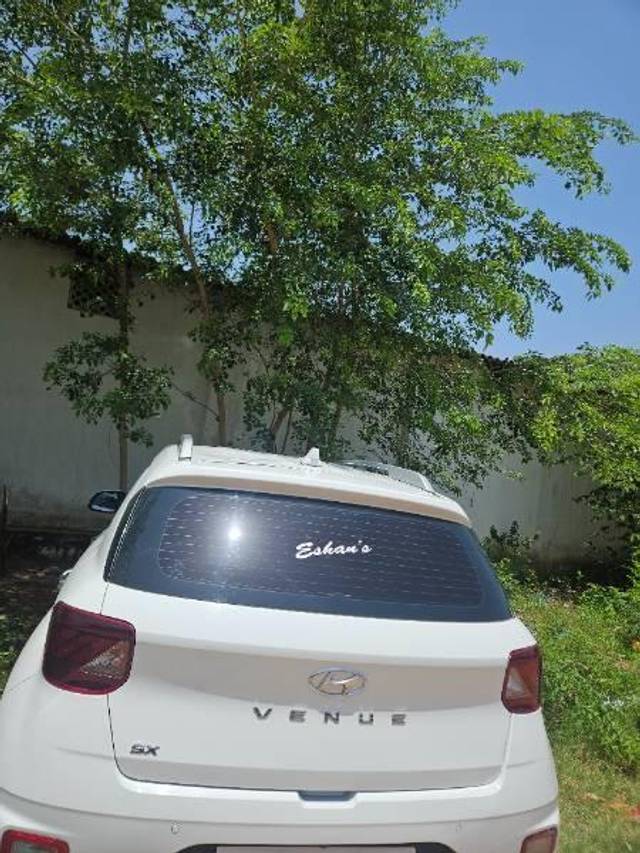https://images10.gaadi.com/usedcar_image/4580495/original/processed_701d3e96-aff4-41e6-8dc8-ed013f121cf8.jpg?imwidth=6402