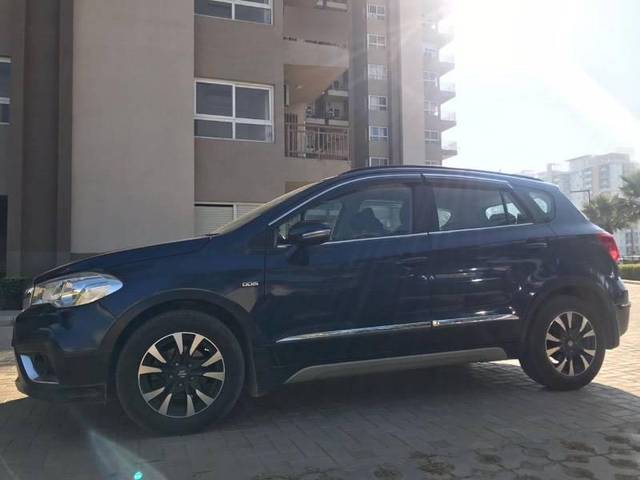https://images10.gaadi.com/usedcar_image/4580510/original/processed_a97da812-c161-435b-a699-e92cd135dd07.jpeg?imwidth=6400