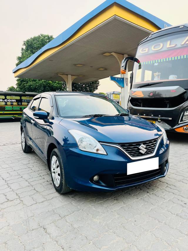 https://images10.gaadi.com/usedcar_image/4580546/original/processed_fc0c3afef49f53bbab74c257a2ab3172.jpg?imwidth=6400
