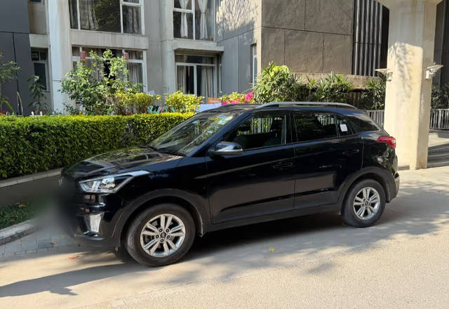 https://images10.gaadi.com/usedcar_image/4580581/original/b59abeb3-c4db-43f8-b126-bc169bf0eab9.?imwidth=6400