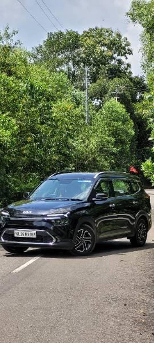 https://images10.gaadi.com/usedcar_image/4580597/original/processed_c0cf625c-bdf9-4365-84e3-2bbc21d92cdc.jpg?imwidth=6400