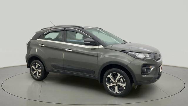 https://images10.gaadi.com/usedcar_image/4580647/original/9f584a5c3ca14da04607689123089be5.jpg?imwidth=6400