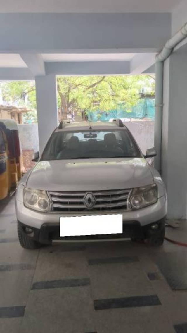 https://images10.gaadi.com/usedcar_image/4580665/original/processed_600d51e3-43ed-4ec2-8714-04a8c3a99151.jpg?imwidth=6400