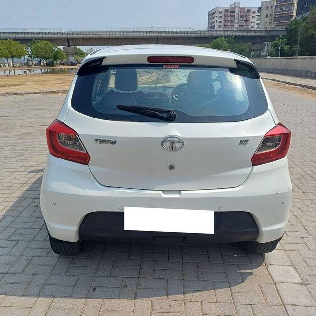 https://images10.gaadi.com/usedcar_image/4580670/original/processed_95c411765a7a57aa41fdbe90245ffd0e.jpg?imwidth=6402