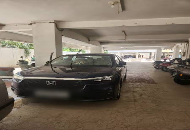 https://images10.gaadi.com/usedcar_image/4580671/original/ad0d2f7f-dd0f-4baa-aeed-10999c3086f2.?imwidth=6401