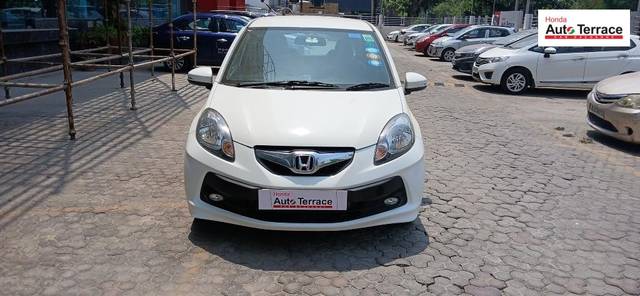 https://images10.gaadi.com/usedcar_image/4580682/original/ffdc45aca42fe4ea306da87dd2e59c4f.jpg?imwidth=6400