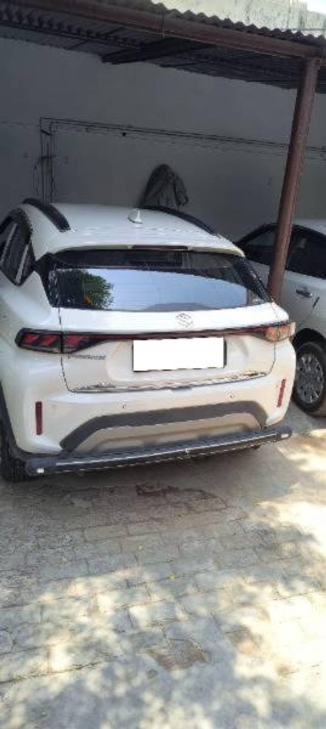 https://images10.gaadi.com/usedcar_image/4580686/original/processed_99a3f224-320a-4197-bb0f-83e47a877f7b.jpg?imwidth=6400