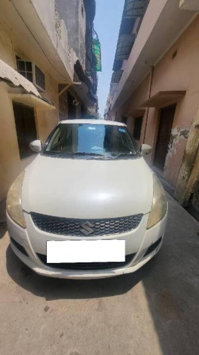 https://images10.gaadi.com/usedcar_image/4580696/original/processed_0f01b524-81f1-49cc-b37e-f14ffcd9cb86.jpg?imwidth=6400