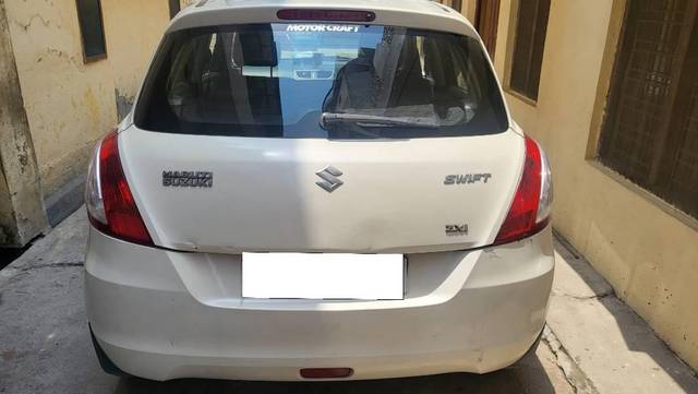 https://images10.gaadi.com/usedcar_image/4580696/original/processed_7f112bc1-d2a6-4f39-be2a-ac3f262c9163.jpg?imwidth=6402