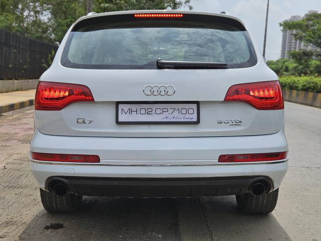 https://images10.gaadi.com/usedcar_image/4580700/original/processed_8cd60b895198a598be54c57202bde07e.jpg?imwidth=6402