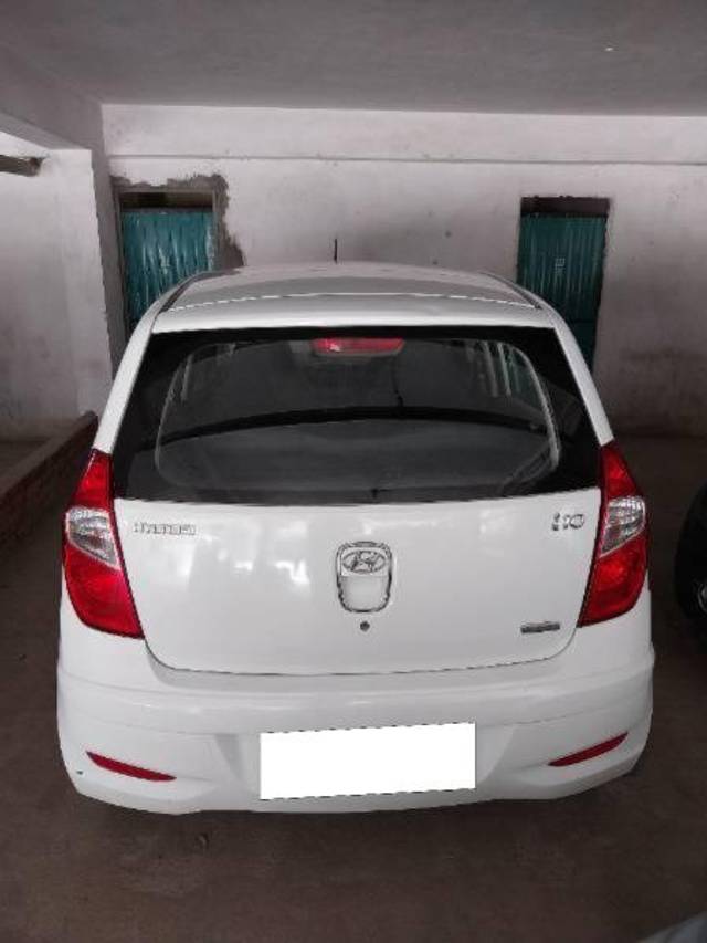 https://images10.gaadi.com/usedcar_image/4580748/original/processed_b3367d5b-8284-4b1a-93ed-146ad9606d67.jpg?imwidth=6402