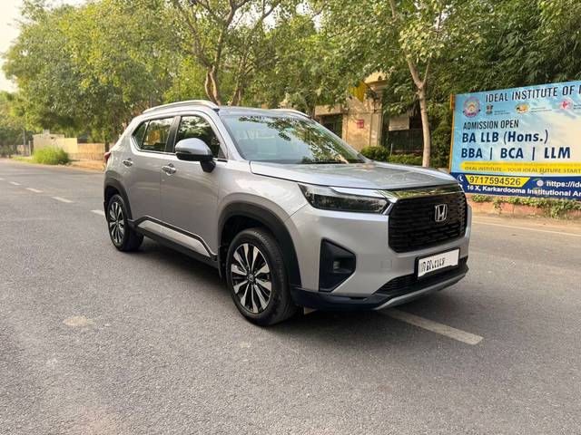 https://images10.gaadi.com/usedcar_image/4580760/original/7d5e87d97ff2fbe2505d6a2de26744da.jpg?imwidth=6402