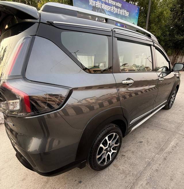https://images10.gaadi.com/usedcar_image/4580776/original/processed_ce05753a4ed94aaf8430f637252f280c.jpg?imwidth=6402