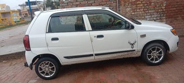 https://images10.gaadi.com/usedcar_image/4580786/original/processed_d1fbcd40-e8c8-47c7-a3ff-51bb8e380cc6.jpg?imwidth=6402