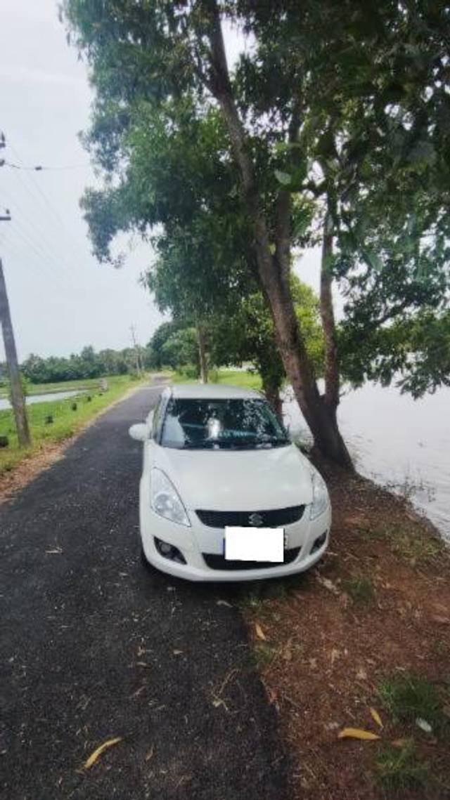 https://images10.gaadi.com/usedcar_image/4580791/original/processed_fe5c5ef7-ecc7-4ec9-9820-b1e10f971658.jpg?imwidth=6400