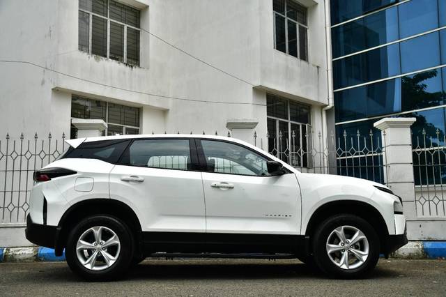 https://images10.gaadi.com/usedcar_image/4580793/original/processed_9fb395e08078f6b668f4366f4e167f0c.jpg?imwidth=6401