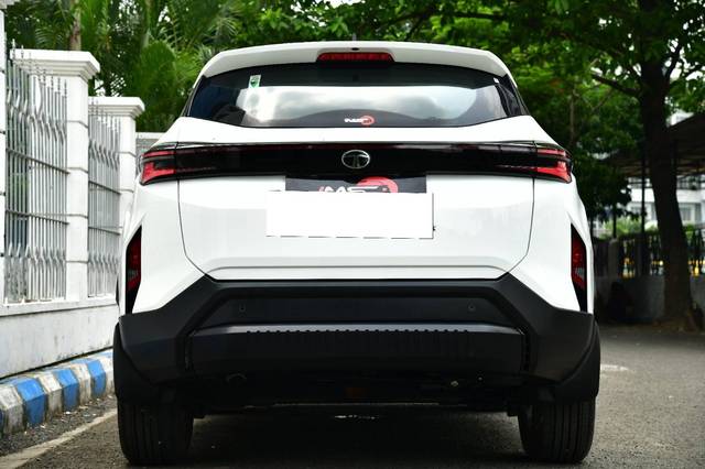 https://images10.gaadi.com/usedcar_image/4580793/original/processed_c6bd9f72187ba0d565429928c058b4d6.jpg?imwidth=6402