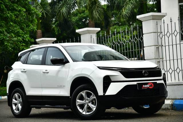 https://images10.gaadi.com/usedcar_image/4580793/original/processed_d962105330215119051909fe3f7db2fe.jpg?imwidth=6400