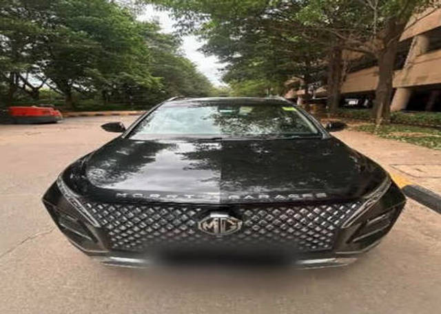 https://images10.gaadi.com/usedcar_image/4580857/original/processed_7ee7349b-59dd-44eb-9b90-c164aae4075c.png?imwidth=6402