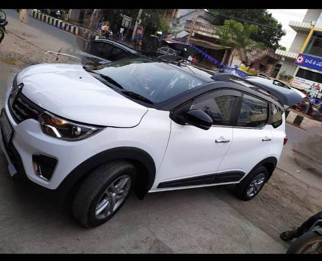 https://images10.gaadi.com/usedcar_image/4580877/original/processed_d0ebcccc-6e3c-401e-8f1f-16e30e761786.jpg?imwidth=6400