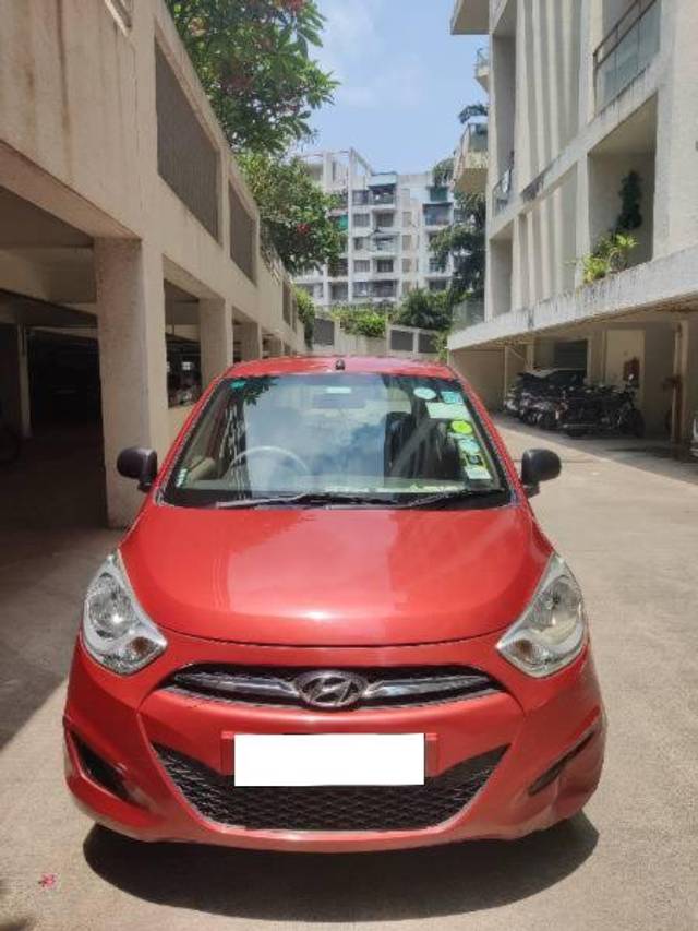 https://images10.gaadi.com/usedcar_image/4580915/original/processed_0ffd6e63-e47a-483f-b00c-018c6aab0557.jpg?imwidth=6400