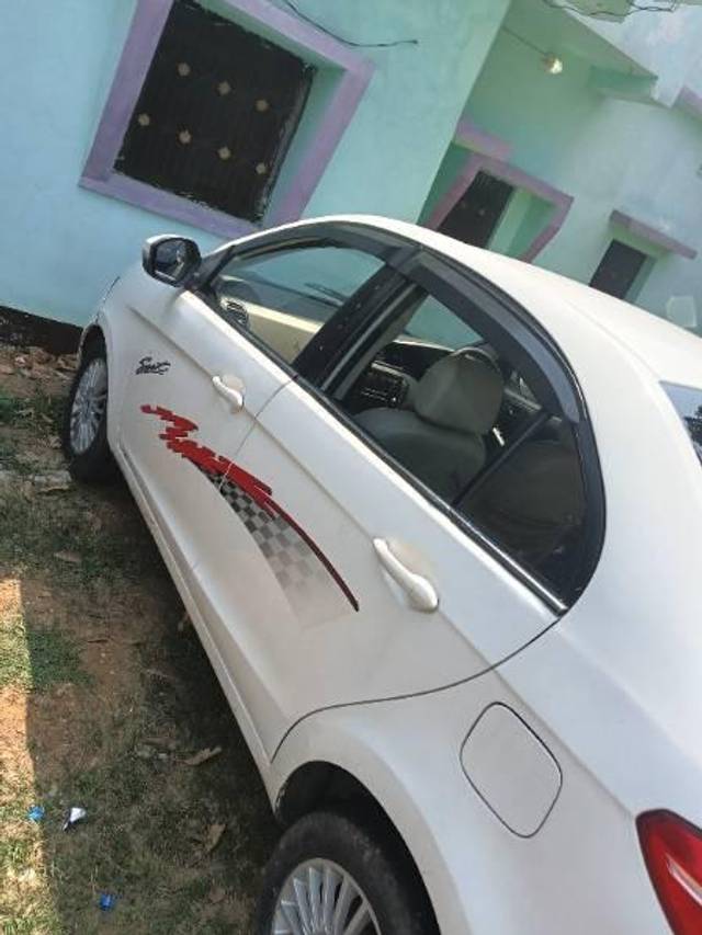 https://images10.gaadi.com/usedcar_image/4580927/original/processed_9e8fec09-521d-4d54-b8af-edad8a61ae96.jpg?imwidth=6402