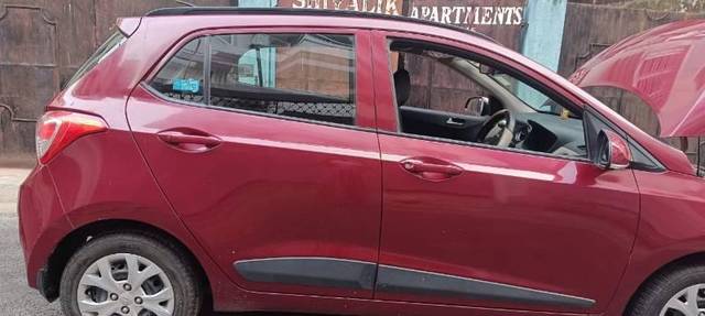 https://images10.gaadi.com/usedcar_image/4580952/original/processed_594bc8f9-7634-446a-b875-fcad546c656a.jpg?imwidth=6400