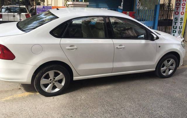 https://images10.gaadi.com/usedcar_image/4580982/original/processed_673e82abaf0201a3d3c3dd7dd97293f6.jpg?imwidth=6402