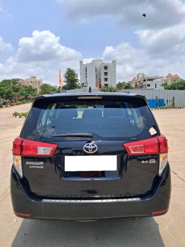 https://images10.gaadi.com/usedcar_image/4581004/original/processed_cfb2857d8564c69bae85ea1123dadcc6.jpg?imwidth=6402