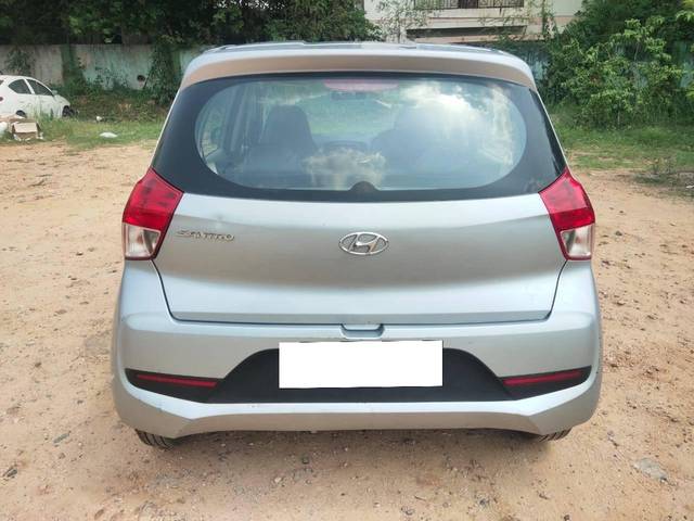 https://images10.gaadi.com/usedcar_image/4581026/original/processed_d6af47ca5ab08219e916873ab0c3a59a.jpg?imwidth=6402
