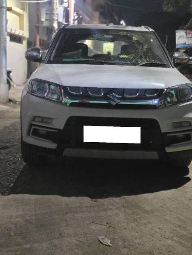https://images10.gaadi.com/usedcar_image/4581067/original/processed_bd4000f8-0530-4fb1-ae4c-566a9a491833.jpg?imwidth=6402
