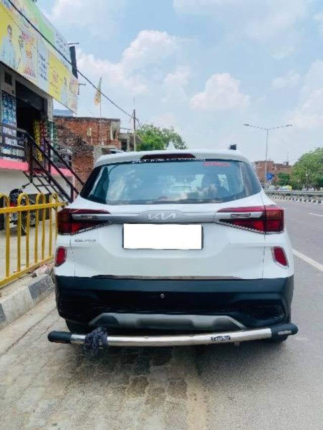 https://images10.gaadi.com/usedcar_image/4581072/original/processed_c62821b2-593f-499f-bd3e-588ac32e82ed.jpeg?imwidth=6401