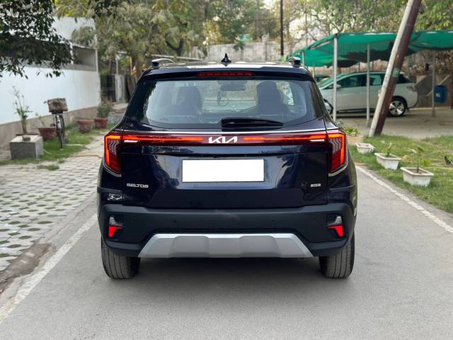 https://images10.gaadi.com/usedcar_image/4581123/original/processed_067665c01356fbeb1fa903d80c689187.jpg?imwidth=6401