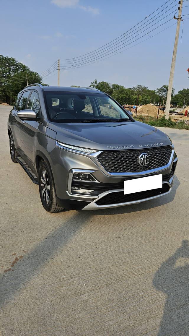 https://images10.gaadi.com/usedcar_image/4581132/original/processed_c44a8d1d8b94791e1e7db8cc23ff0ed2.jpg?imwidth=6400