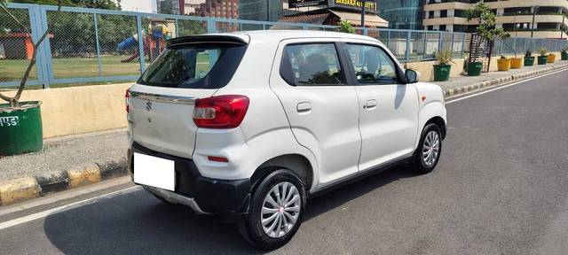 https://images10.gaadi.com/usedcar_image/4581134/original/processed_ebdf416e242bee162ccd1cdc6d04175b.jpg?imwidth=6402