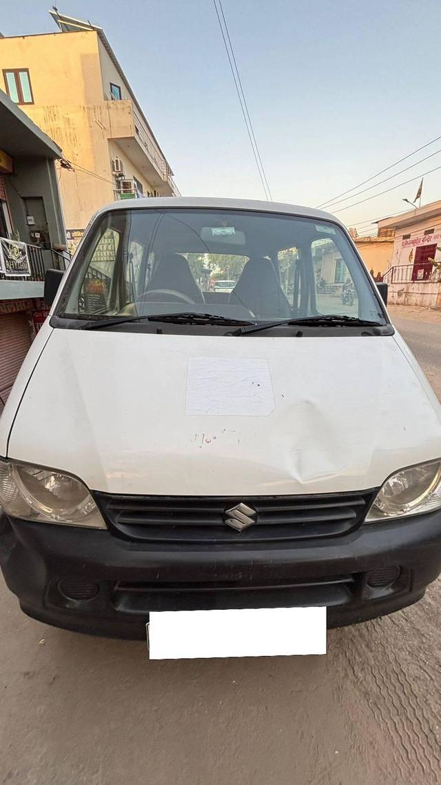 https://images10.gaadi.com/usedcar_image/4581142/original/processed_e3cd1968-65a6-458f-98b0-043fdee8e23c.jpg?imwidth=6402