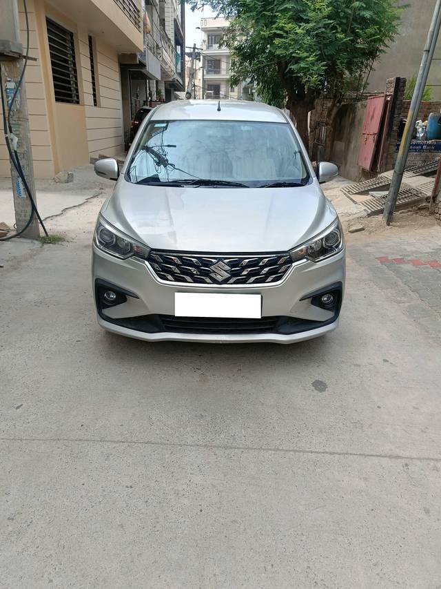 https://images10.gaadi.com/usedcar_image/4581187/original/processed_d9b90e4801b3005de47dd129a2068fd5.jpg?imwidth=6402
