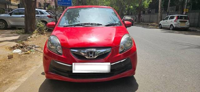 https://images10.gaadi.com/usedcar_image/4581257/original/processed_processed_5e505a27-07f3-49ba-ad7c-0727ecc6e694.jpg?imwidth=6402