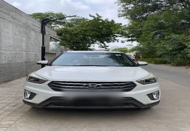 https://images10.gaadi.com/usedcar_image/4581294/original/4775af84-e41b-4d86-ae79-90a5d42f3cbd.?imwidth=6400